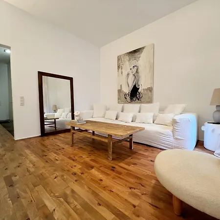Loft Sagrada Familia Apartment Barcelona